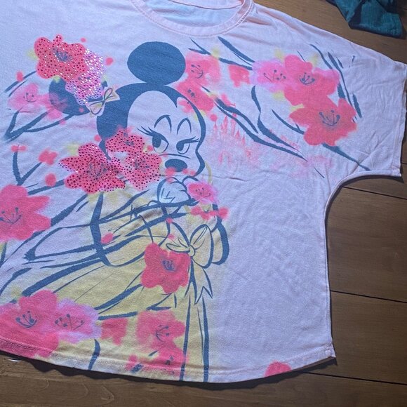 Women's Disney Minnie Mouse blouse Dolman Sleeves Sparkly beads Size XL - Picture 6 of 8